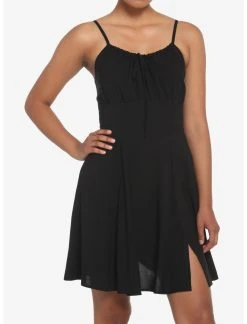 HUNIVERS Black Empire Slit Dress